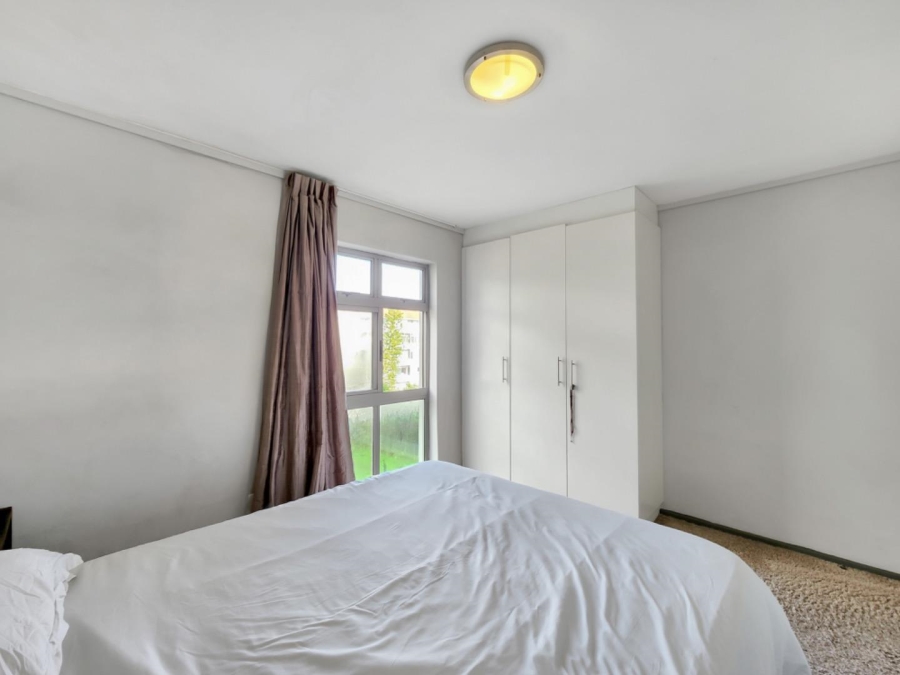 To Let 2 Bedroom Property for Rent in Sea Point Western Cape